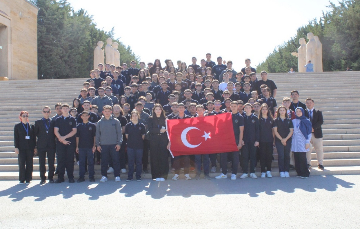 Data Koleji<br>Anıtkabir Ziyareti