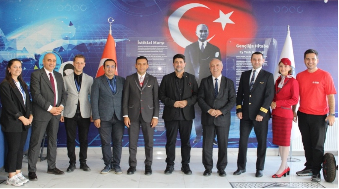  TUSHAD Yönetim Kurulu ve THY Personelleri Kariyer Günleri