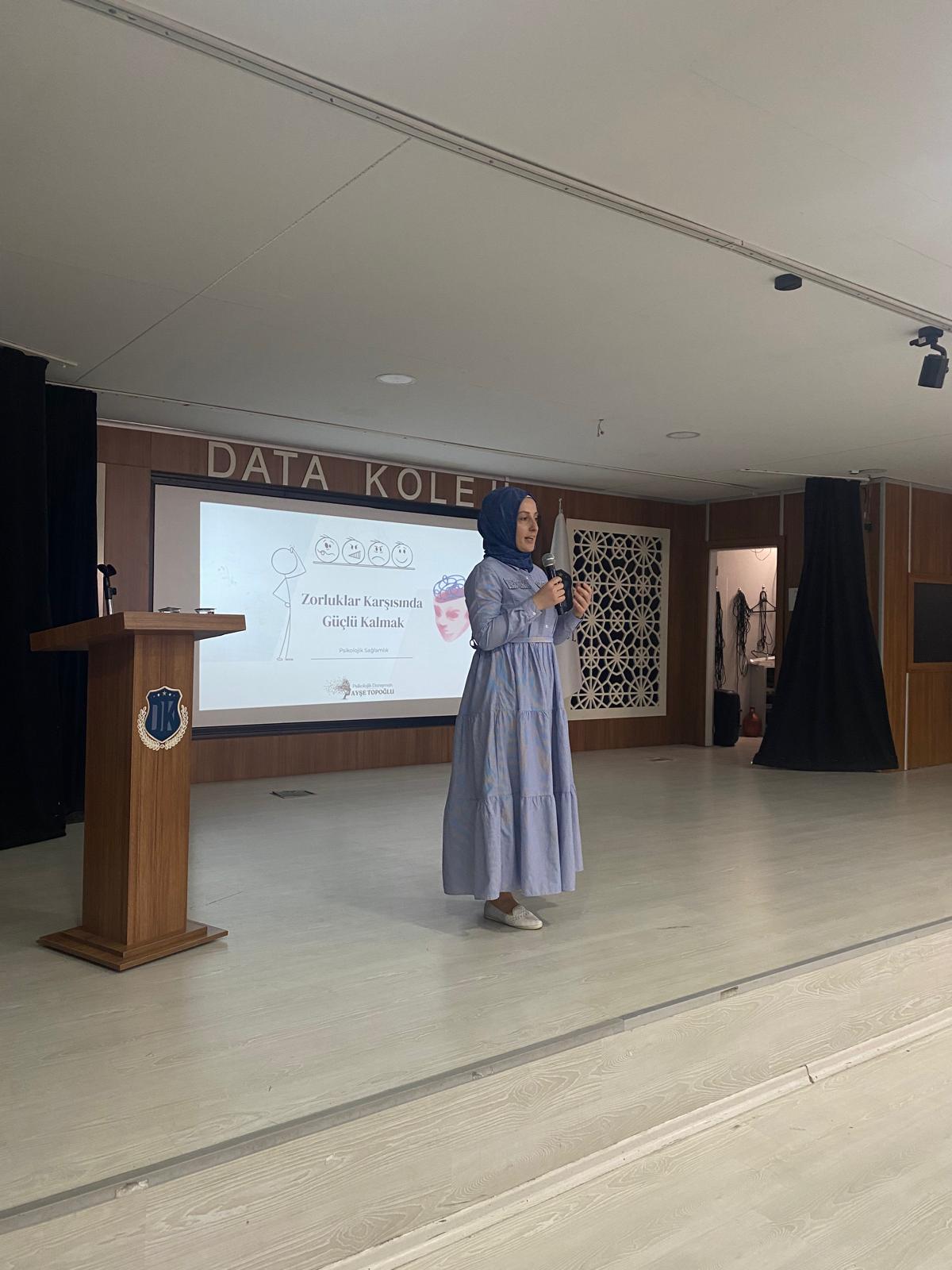  “Zorluklar Karşısında Güçlü Kalmak” Semineri